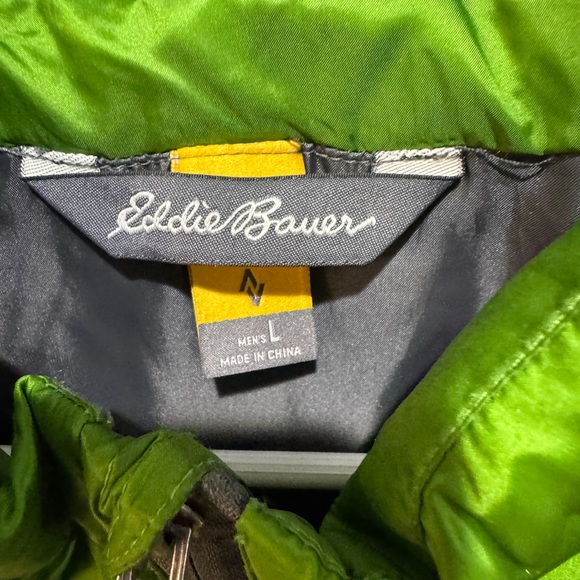 Eddie Bauer 700 FP Down Vest Travex series - Picture 3 of 7